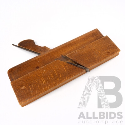 Antique King and Compe Hull Timber Moulding Plane