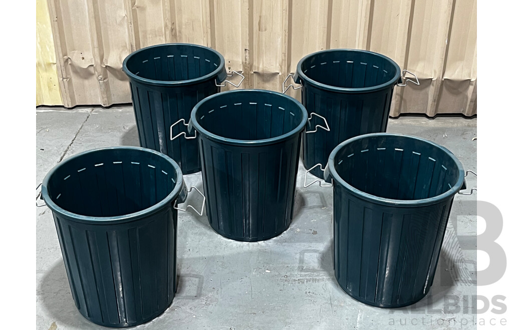 80L Garbage Bins - Lot of 5 - ORP $249.99