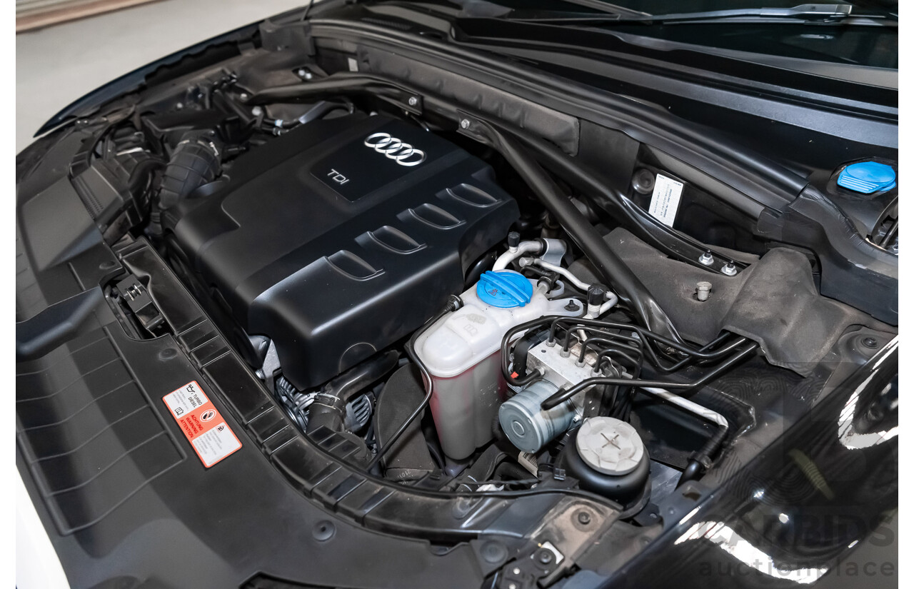 5/2010 Audi Q5 2.0 TDI Quattro (AWD) 8R MY10 4d Wagon Metallic Black Turbo Diesel 2.0L