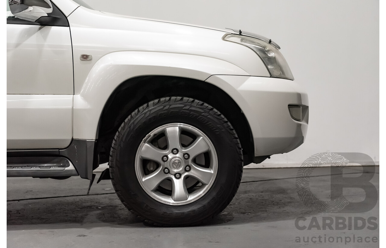 11/2005 Toyota Landcruiser Prado Grande (4x4) GRJ120R 4d Wagon White V6 4.0L