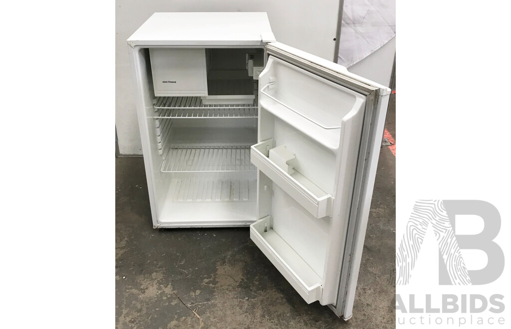 Kelvinator (M140D-R) 140L Impression Series Bar Fridge