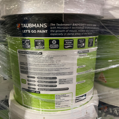 TAUBMANS Easy Coat Semi Gloss White for Interior Walls 15L - Lot of 9 - Estimated Total ORP $1710.00