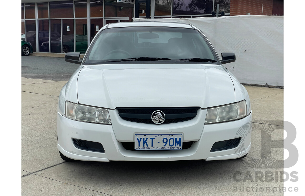 9/2004 Holden Commodore Executive VZ 4d Sedan White 3.6L