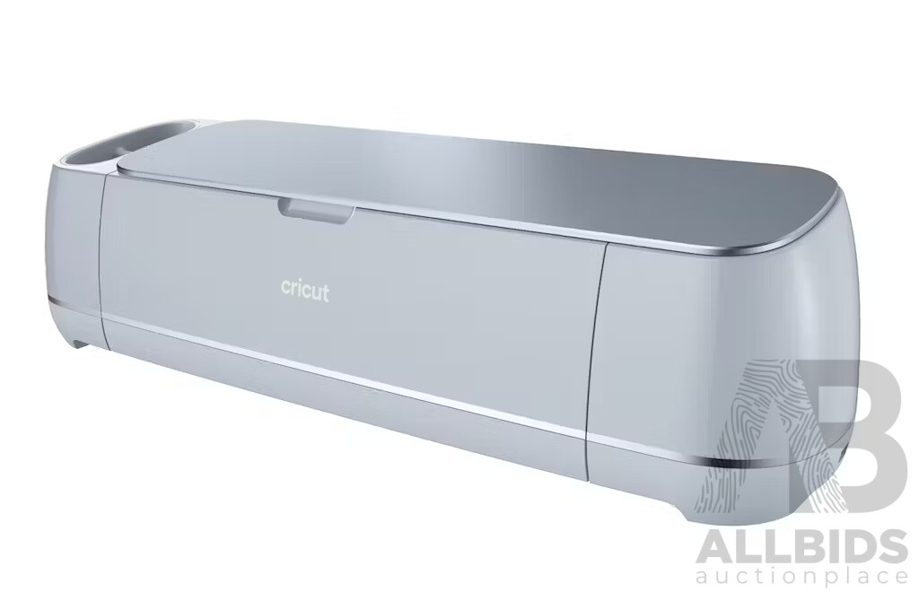 CIRCUT Maker 3 Ultimate Smart Cutting Machine - ORP $628.00