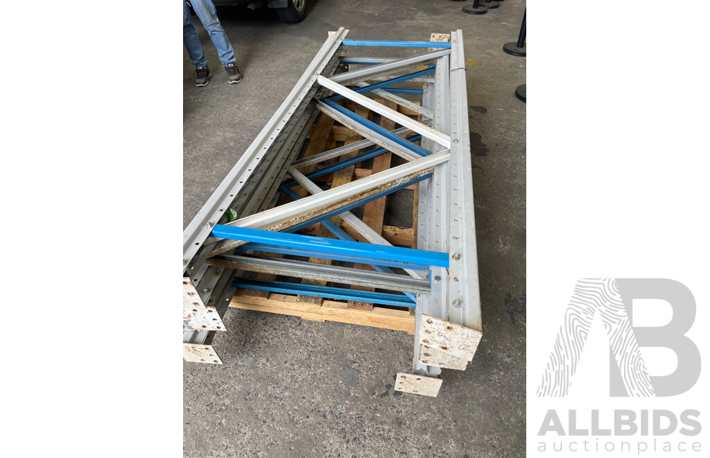 Warehouse Pallet Rack Shelving  - 5 Uprights - 12 Beams