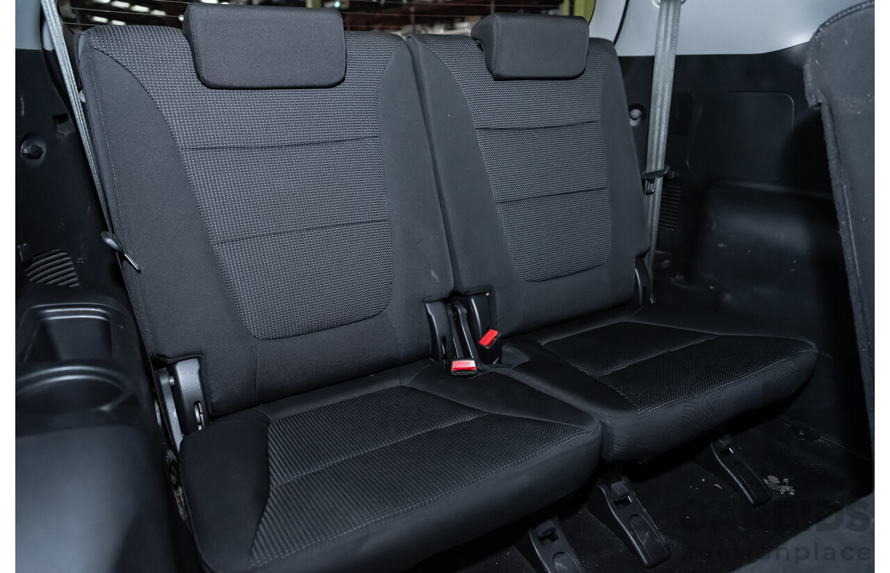 7/2013 Kia Sorento Si (4x4) XM MY13 4d Wagon Black Turbo Diesel 2.2L - 7 Seater