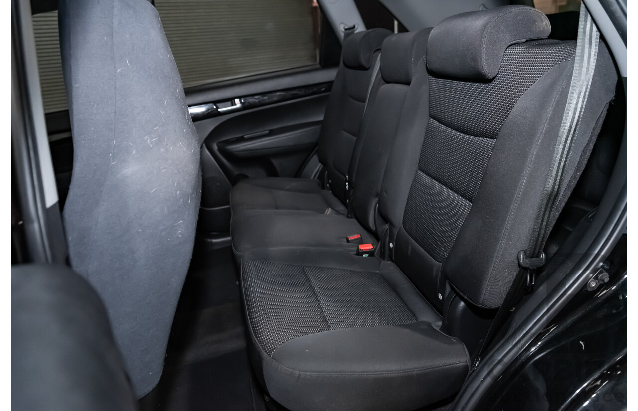 7/2013 Kia Sorento Si (4x4) XM MY13 4d Wagon Black Turbo Diesel 2.2L - 7 Seater
