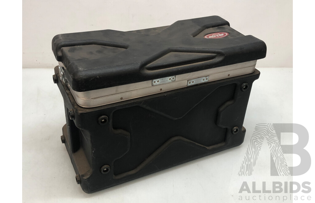 SKB Hard Shell Road Carry Case