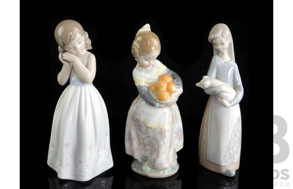 Three Lladro Porcleain Figures of Children, Marks to Base