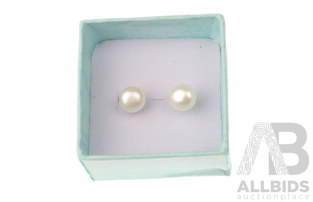 18ct Freshwater Cultured 7mm Button Pearl Stud Earrings, Missing Butterfly Clips, 0.77 Grams