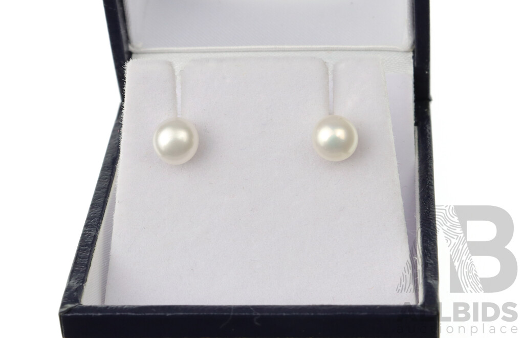 9ct Cultured Freshwater 6mm Button Pearl Stud Earrings, Hallmarked 375, 0.76 Grams
