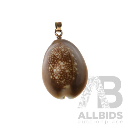 Vintage 9ct Gold Cowrie Shell Pendant, 40mm Long, Very Good Condition