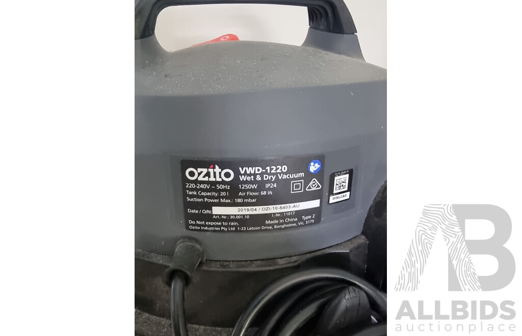 Ozito (VWD-1220) 20L Wet and Dry Vacuum Cleaner