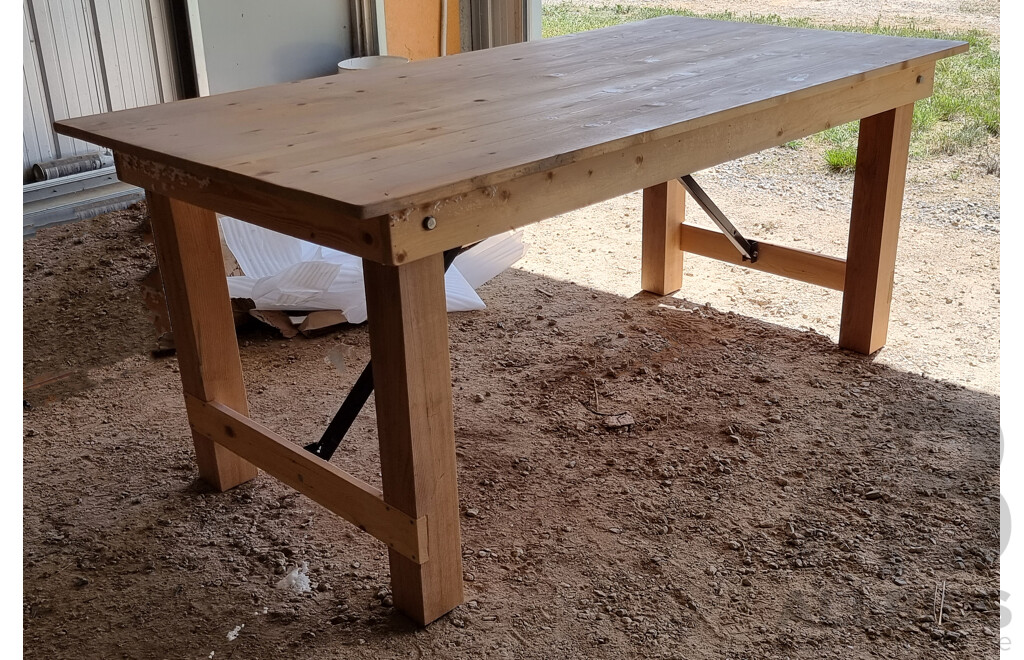 Solid Timber Foldable Workbench - New