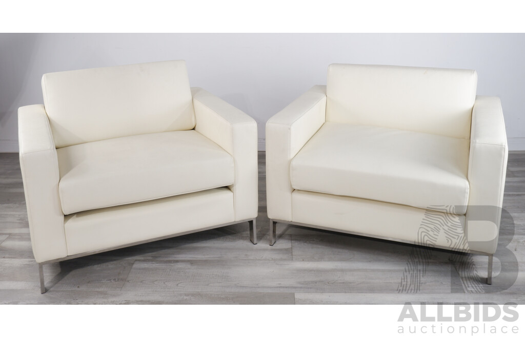 Contemporary Three Piece White Leather Loung Set