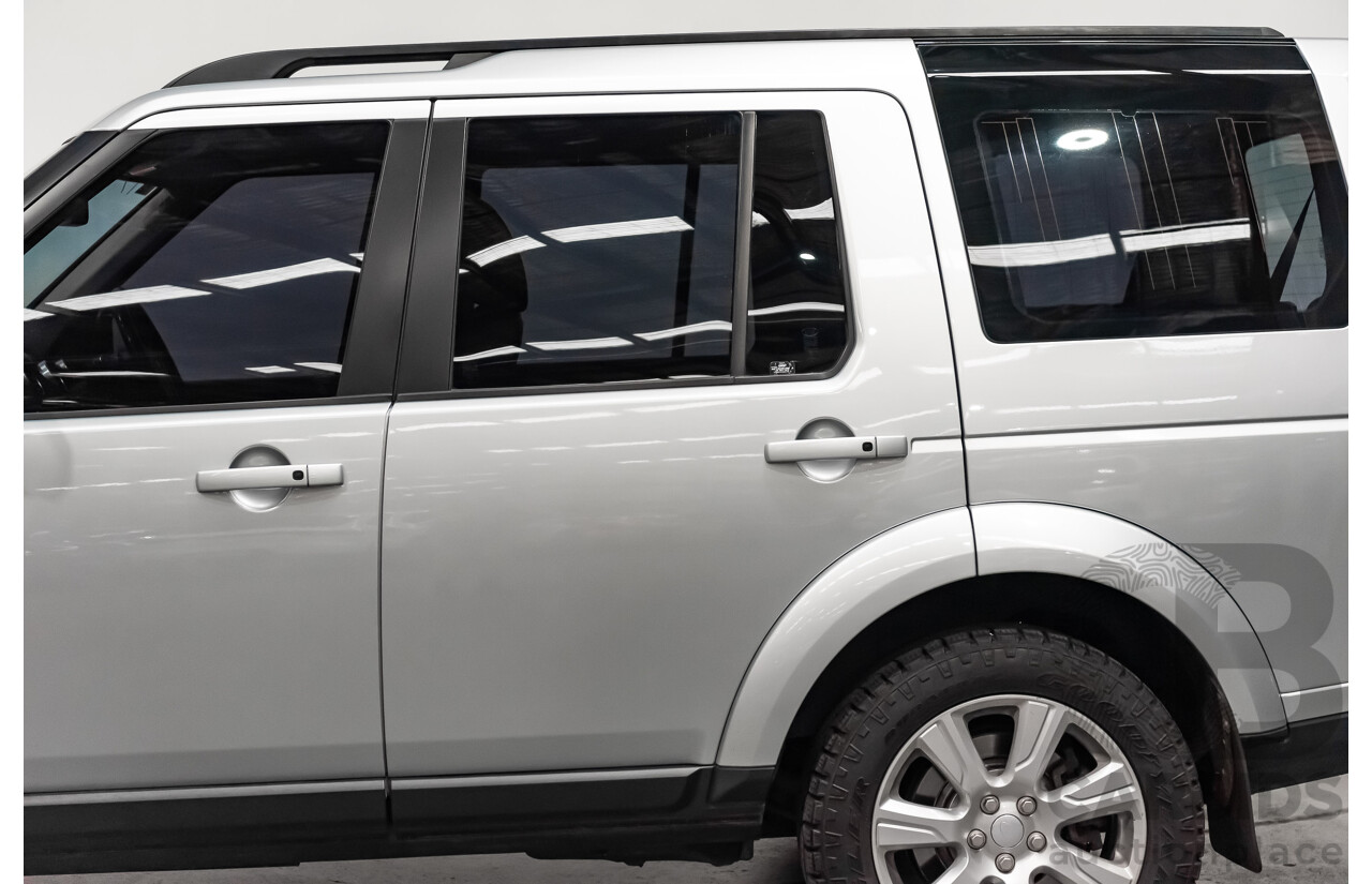 11/2015 Land Rover Discovery 4 3.0 SDV6 HSE (4x4) MY16 4d Wagon Rohdium Silver Twin Turbo Diesel V6 3.0L - 7 Seater