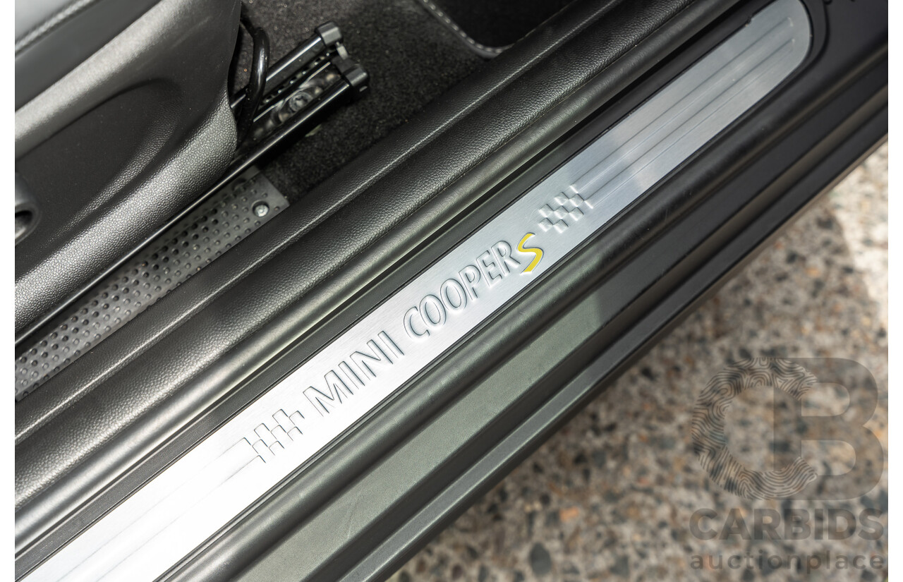07/2021 Mini Cooper F56 LCI-2 SE MINI Yours White Silver Metallic 2d Hatch - Dedicated Electric
