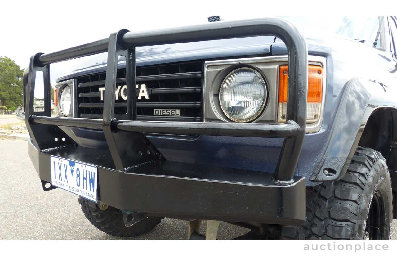 1/1986 Toyota Landcruiser Sahara (4x4) HJ61RG 4d Wagon Blue Diesel 4.0L