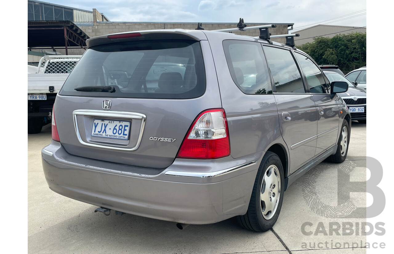 10/03 Honda Odyssey (7 Seat)  FWD  4D Wagon Silver 2.3L