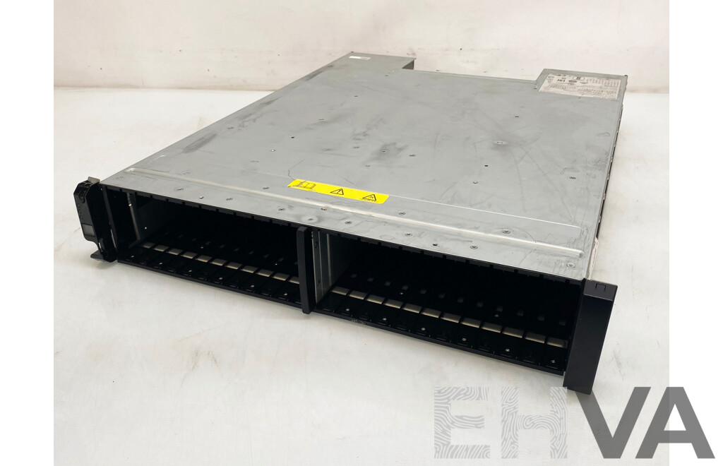 Dell (EB-2425) Xyratex Compellent 24-Bay SAS 2RU Direct Attached Storage Array