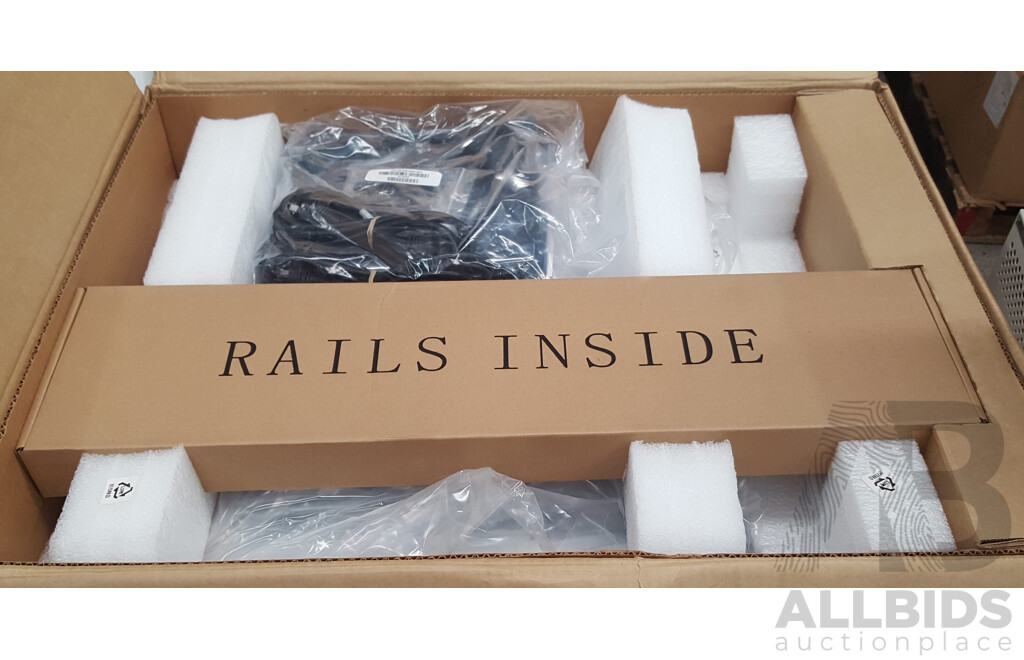 NetApp Class 5350 Model 0892 24-Bay Storage Array w/ 10.8TB of Total Storage