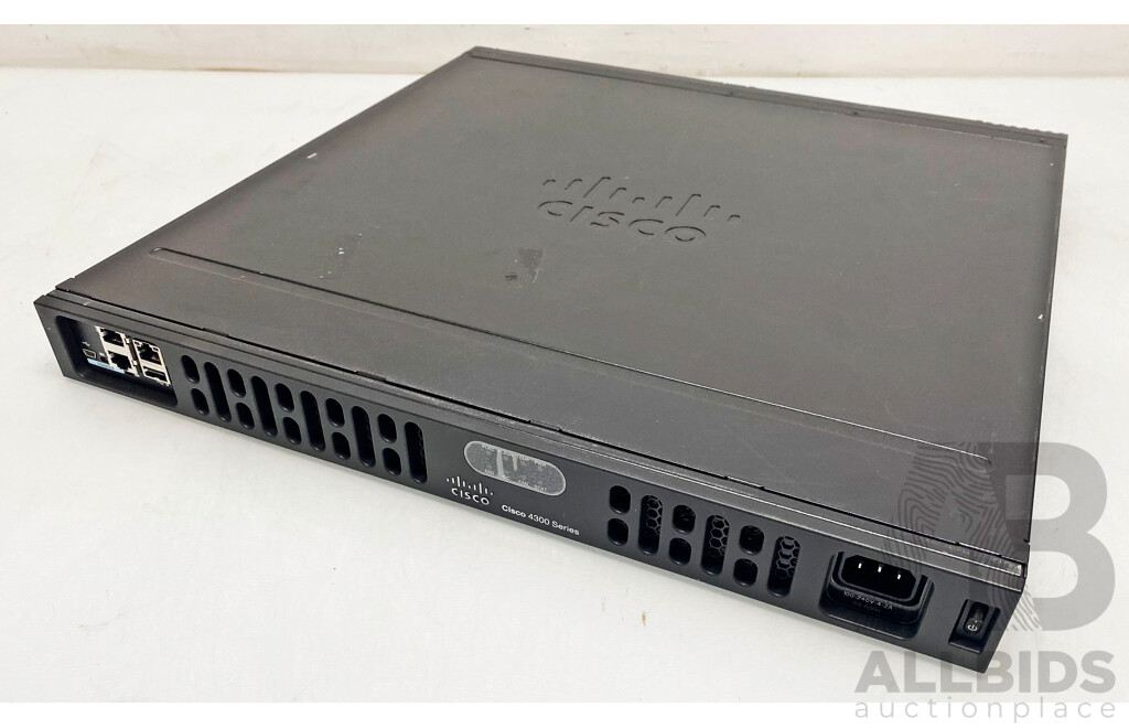 Cisco (ISR4331/K9) 4300 Series Integrated Services Router