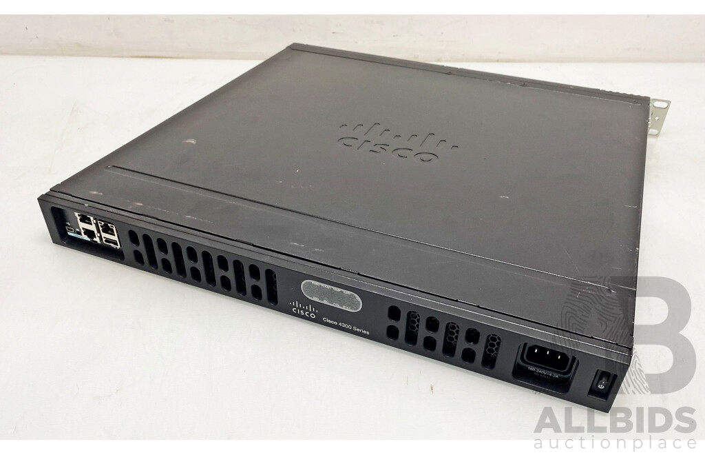 Cisco (ISR4331/K9) 4300 Series Integrated Services Router