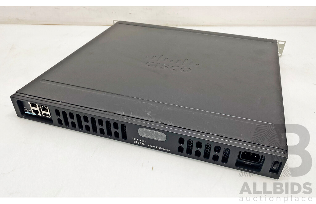 Cisco (ISR4331/K9) 4300 Series Integrated Services Router