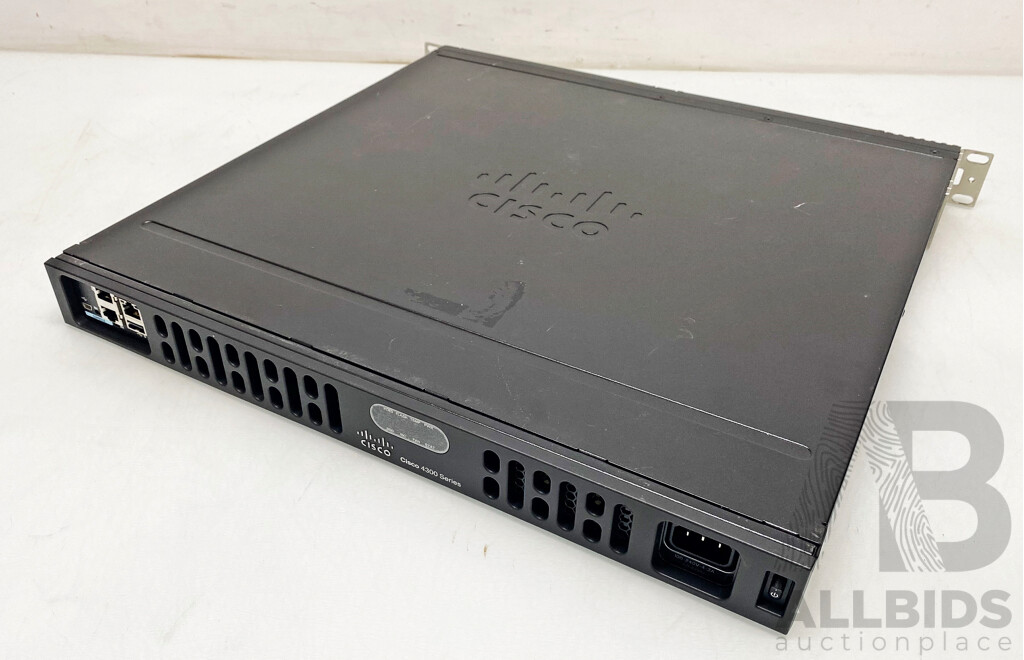 Cisco (ISR4331/K9) 4300 Series Integrated Services Router