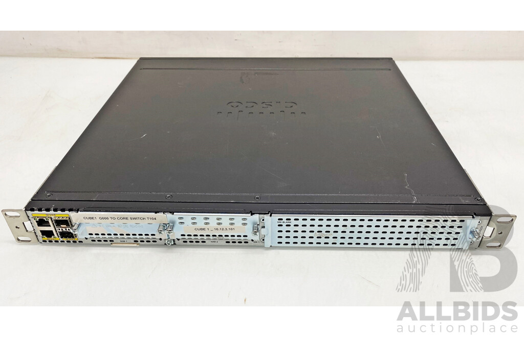 Cisco (ISR4331/K9) 4300 Series Integrated Services Router