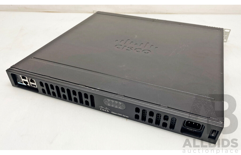 Cisco (ISR4331/K9) 4300 Series Integrated Services Router