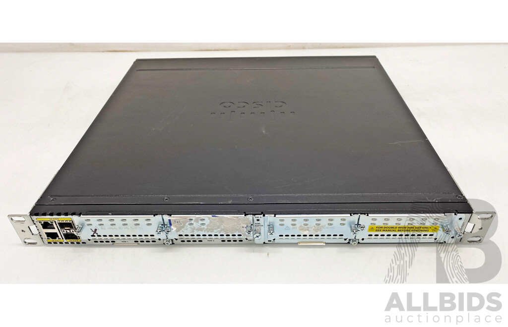 Cisco (ISR4331/K9) 4300 Series Integrated Services Router