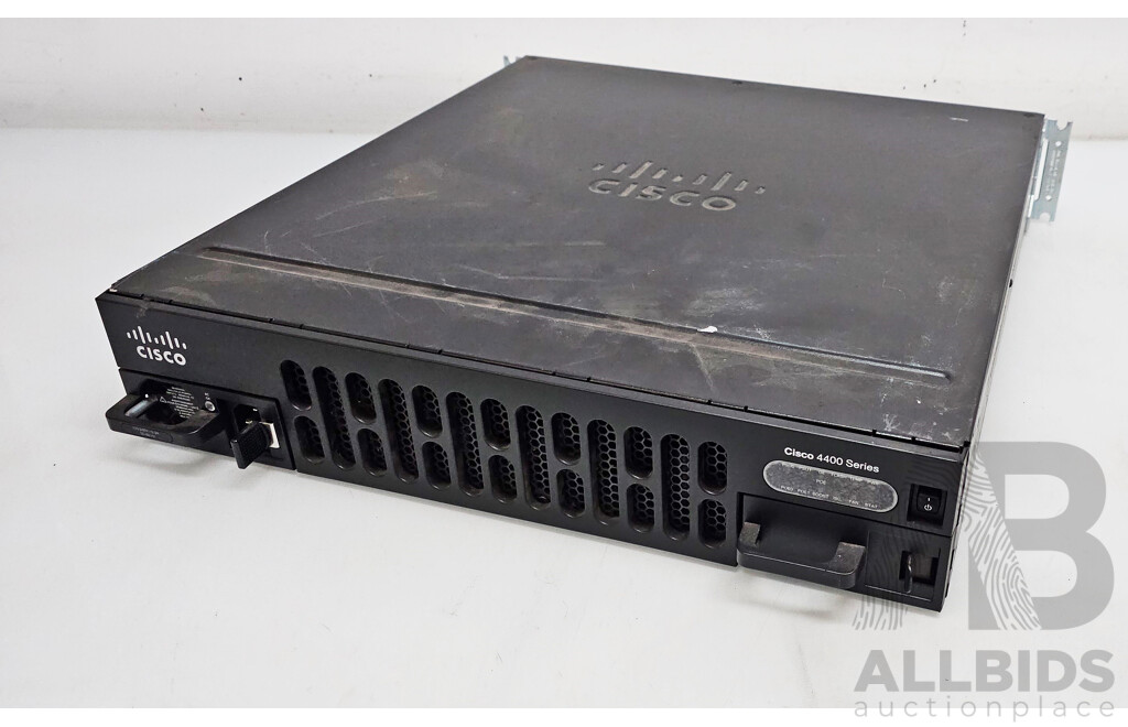 Cisco (ISR4451-X/K9) 4400 Series Integrated Services Router