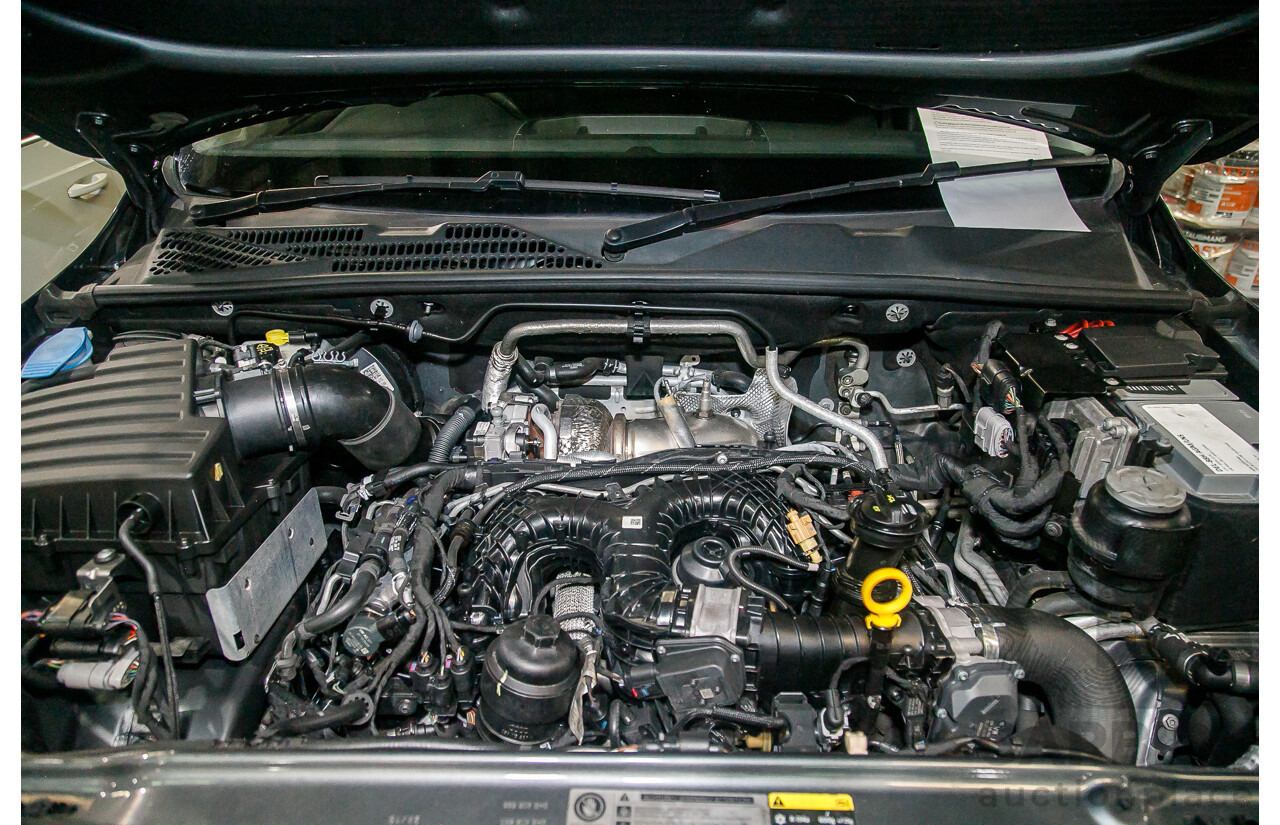 11/2016 Volkswagen Amarok TDI550 Highline V6 4Motion (4x4) 2H MY17 Dual Cab Utility Grey Metallic Turbo Diesel V6 3.0L