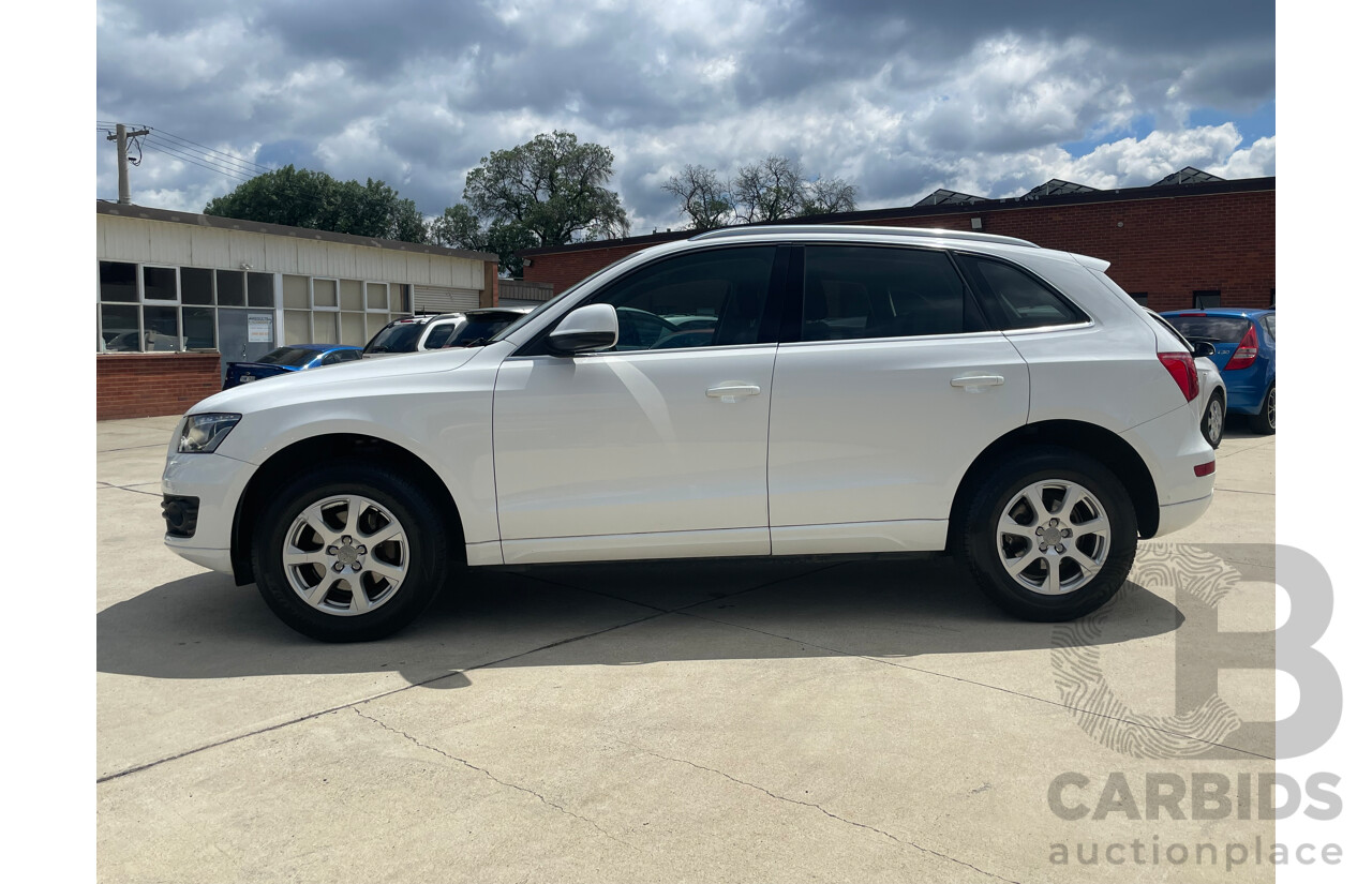 2/11 Audi Q5 2.0 TDI QUATTRO AWD 8R MY11 4D Wagon White 2.0L