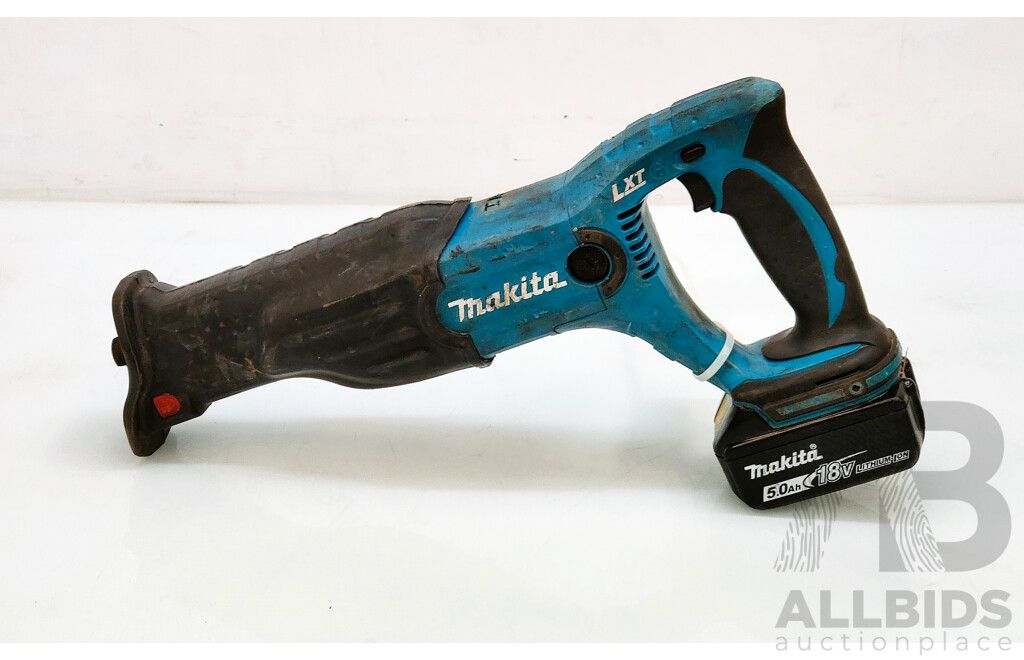 Makita (DJR182) Cordless 18V Reciprocating Saw