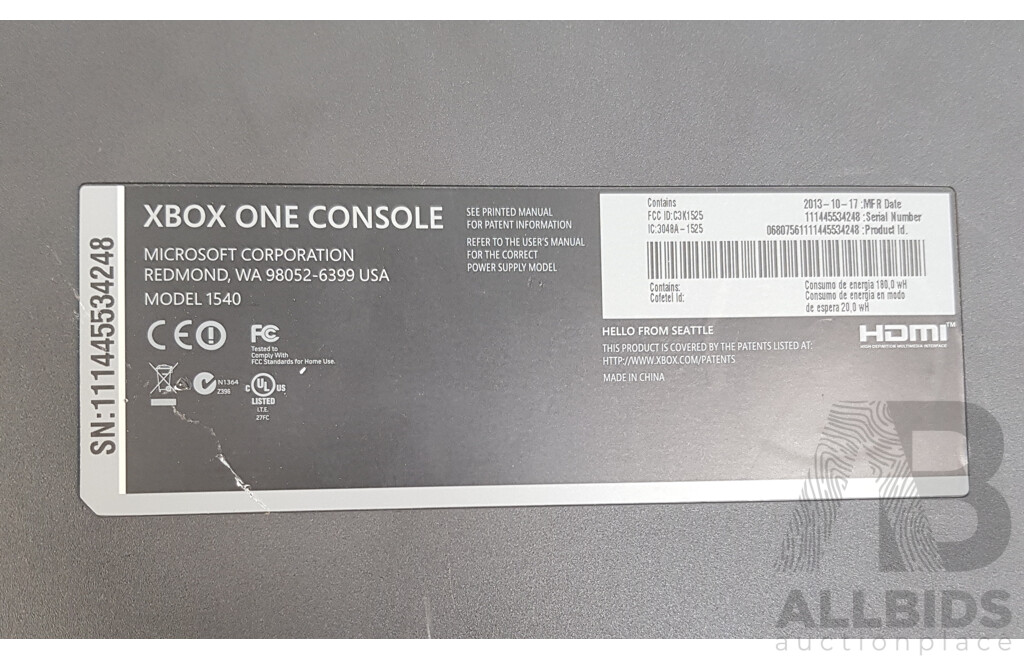 Microsoft (1540) Xbox One Console with Missing Cables