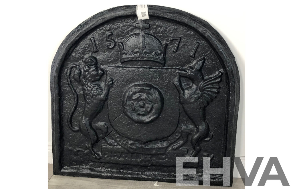 Late 19th Century Cast Iron English Fire Place Back with Coat of Arms, Wyvern and a Lion Supporting a Shield Centred by a Rose