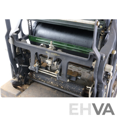 Antique Gestetner ''26''  Universal Cyclostyle Duplicator Machine with Original Carry Case