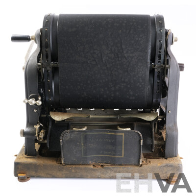 Antique Gestetner ''26''  Universal Cyclostyle Duplicator Machine with Original Carry Case