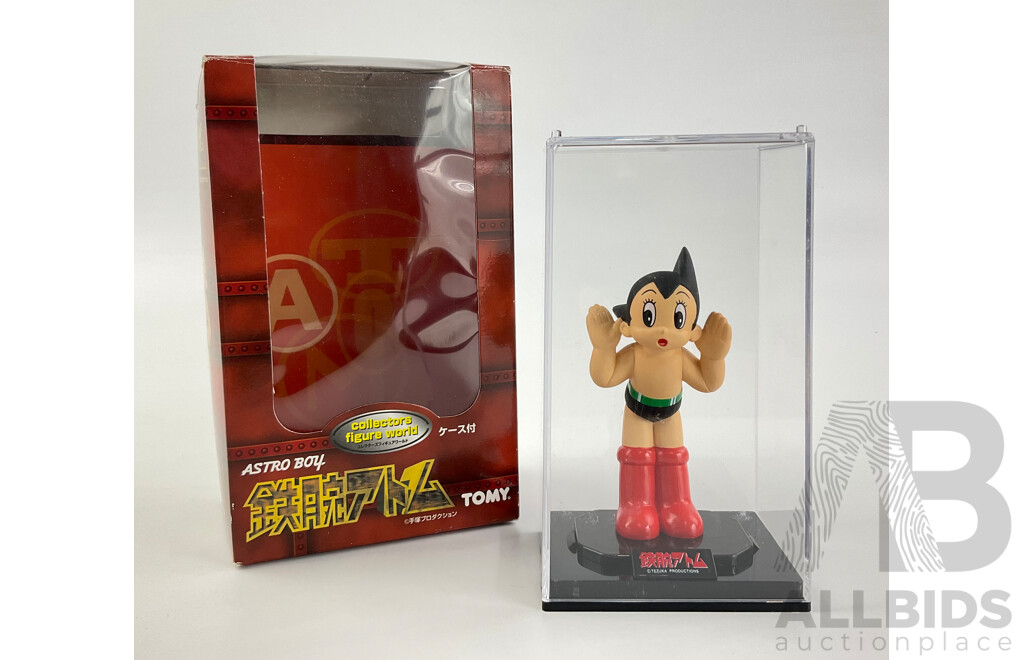 Vintage Tomy Tezuka Productions Astro Boy Dispaly Figure A02