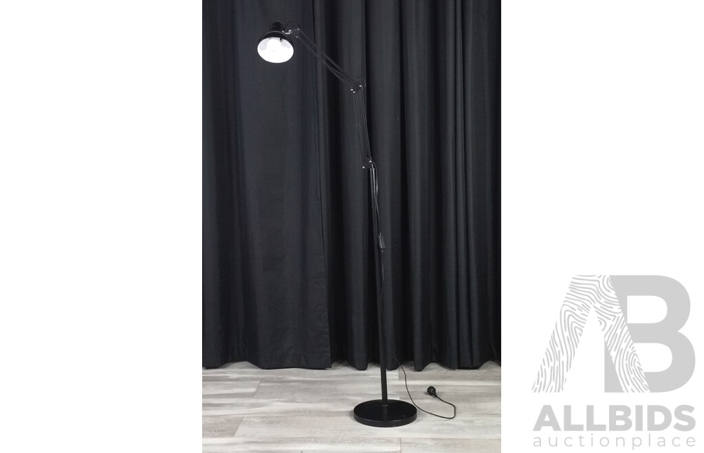 Retro Style Adjustable Floor Lamp