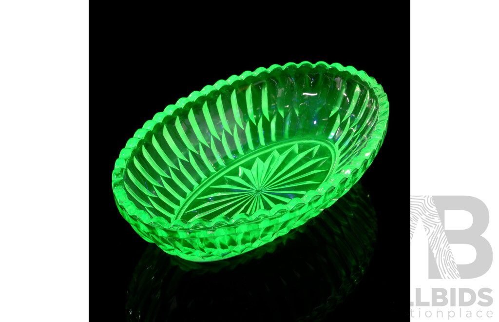 Vintage Crown Crystal Uranium Dish