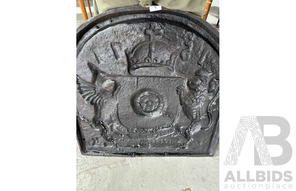 Late 19th Century Cast Iron English Fire Place Back with Coat of Arms, Wyvern and a Lion Supporting a Shield Centred by a Rose