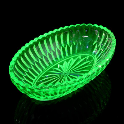 Vintage Crown Crystal Uranium Dish