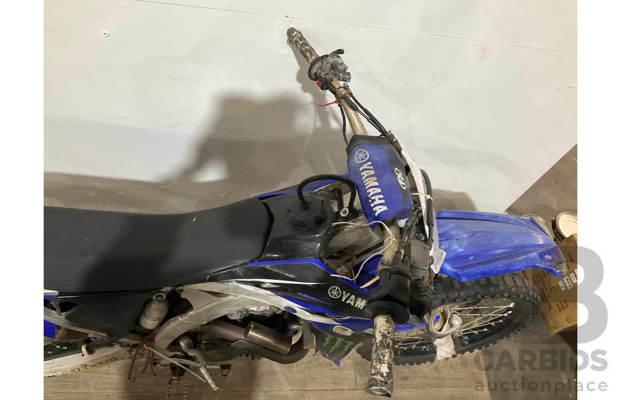 YAMAHA DIRT BIKE