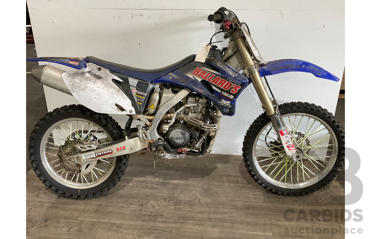 YAMAHA Dirt Bike