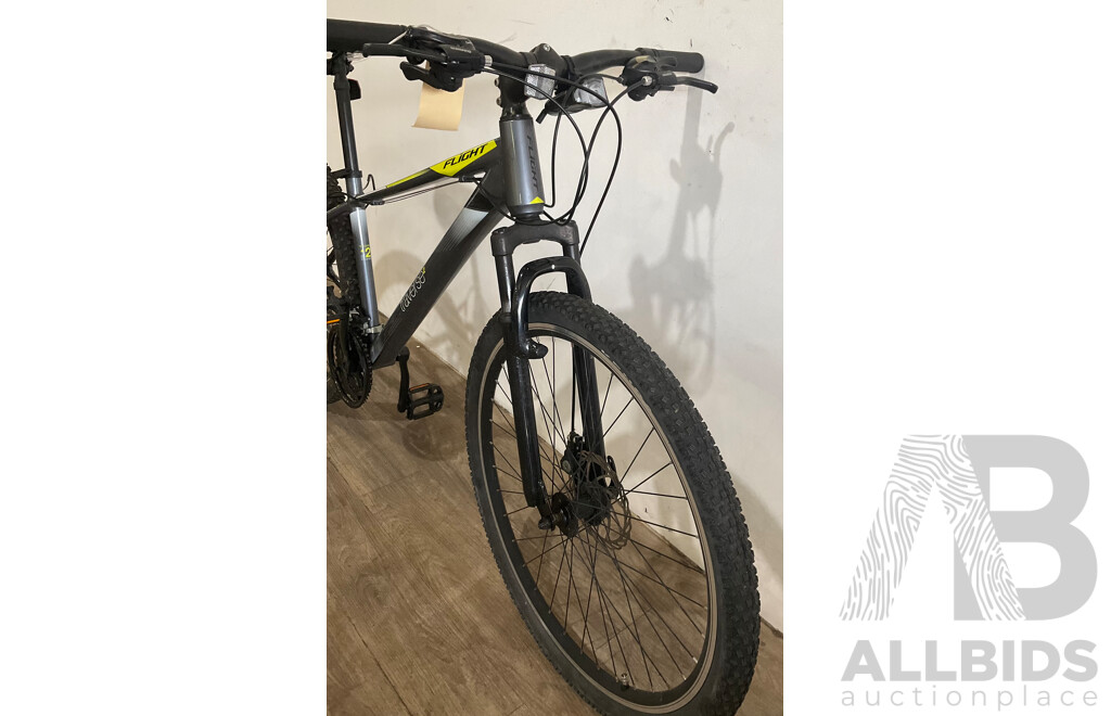 FLIGHT Traverse 2 Mountain Bike
