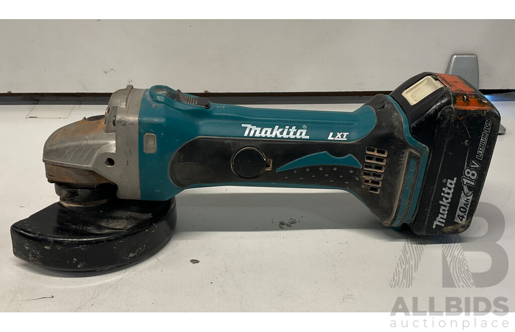 MAKITA DGA452 Slide Switch Angle Grinder with Battery - ORP$299.00