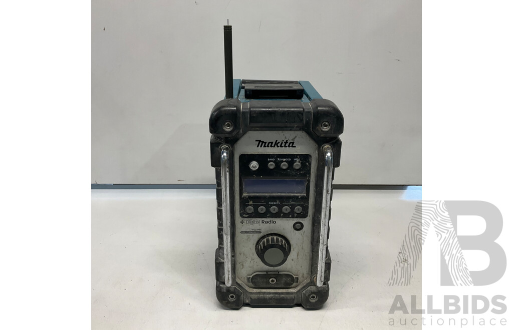 MAKITA Digital Radio DMR105 - Skin Only - ORP$339.00